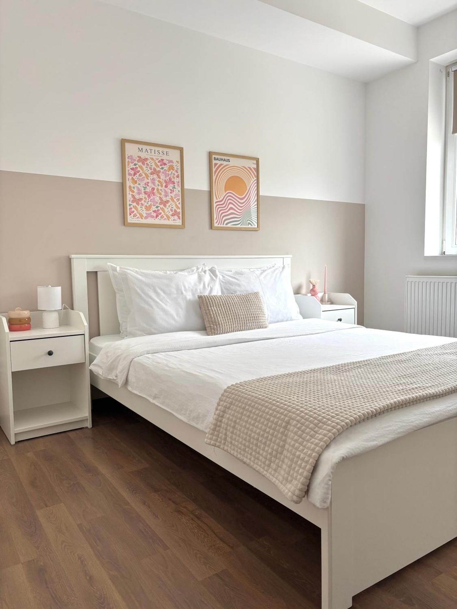 Wanderlust Home Cream, Rasnov Apt For 4, Wifi And Free Parking 외부 사진